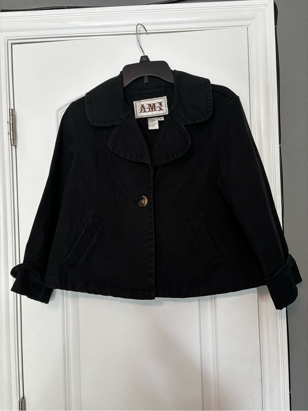 Ami Black Single-Button Cropped Blazer Size Medium